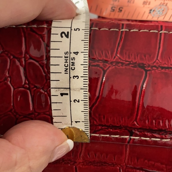 U.S. POLO ASSN. RED CROC PATENT LEATHER CROSSBODY BAG - Picture 13 of 15